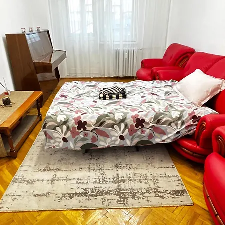 Spacious 3 Bedroom * Craiova