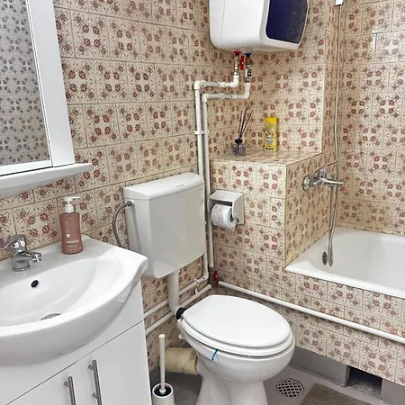 Spacious 3 Bedroom * Craiova