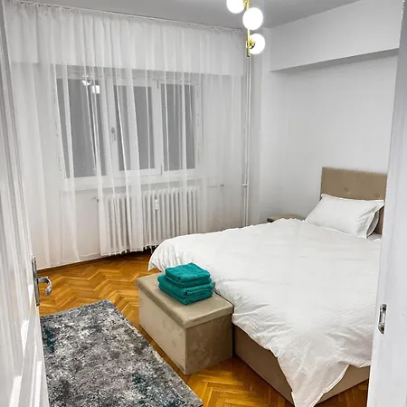 Spacious 3 Bedroom *