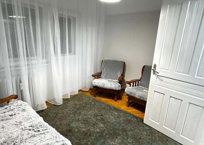 Spacious 3 Bedroom *