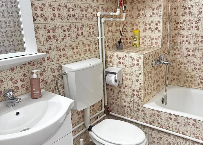 Spacious 3 Bedroom * Craiova