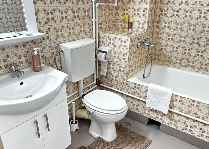 Spacious 3 Bedroom Craiova